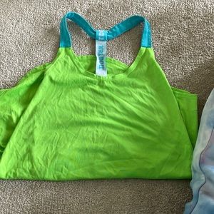 Nike small tank